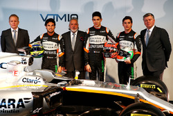 Andrew Green, Sahara Force India F1 Team Director Técnico; Sergio Pérez, Sahara Force India F1; Dr.