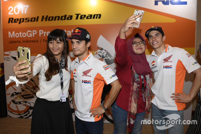 Marc Marquez en Dani Pedrosa, Repsol Honda Team met fans
