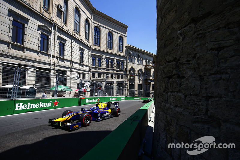 14. <img src="https://cdn-9.motorsport.com/static/img/cfp/0/0/0/0/39/s3/canada-2.jpg" alt="" width="20" height="12" /> Николя Латифи