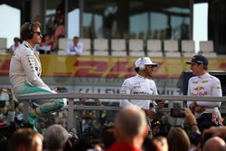 Nico Rosberg, Mercedes AMG F1, Lewis Hamilton, Mercedes AMG F1, Max Verstappen, Red Bull Racing