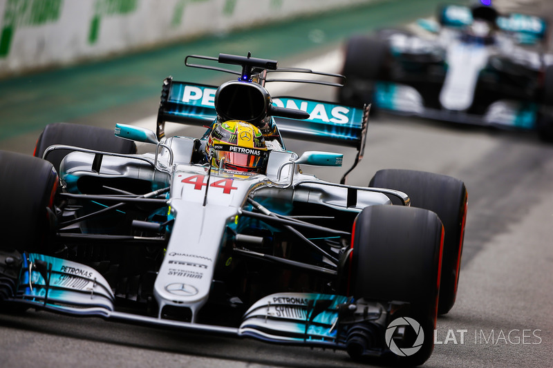 Lewis Hamilton, Mercedes AMG F1 W08, Valtteri Bottas, Mercedes AMG F1 W08, fuera de pts