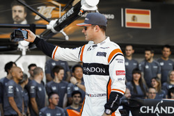 Stoffel Vandoorne, McLaren, takım fotoğrafı