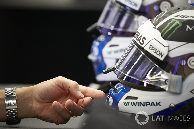 I caschi di Valtteri Bottas, Mercedes AMG F1