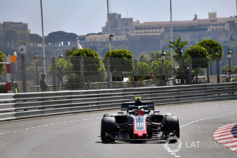 19. Kevin Magnussen, Haas F1 Team VF-18