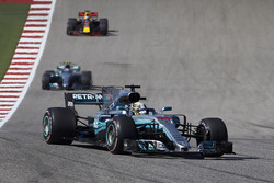 Lewis Hamilton, Mercedes AMG F1 W08, Valtteri Bottas, Mercedes AMG F1 W08