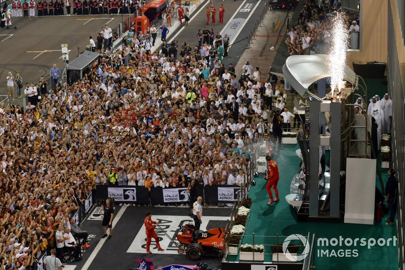 Max Verstappen, Red Bull Racing, Lewis Hamilton, Mercedes AMG F1, y Charles Leclerc, Ferrari