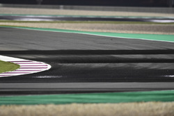 Wet track