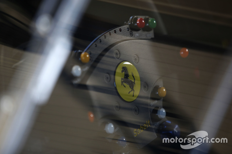 Detail: Ferrari 488 Challenge