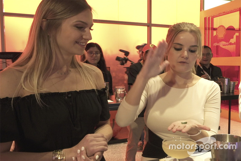 Julia Piquet y Elba Navarro Cócteles