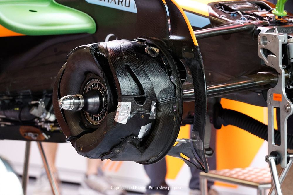 McLaren MCL60 detalle del tambor de freno