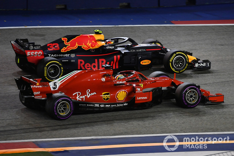Себастьян Феттель, Ferrari SF71H, и Макс Ферстаппен, Red Bull Racing RB14
