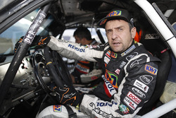 #340 KH-7 Rally Team, Mitsubishi: Isidre Esteve, Txema Villalobos
