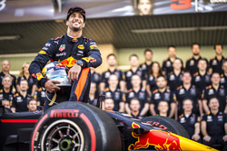 Daniel Ricciardo, Red Bull Racing, Red Bull Racing takım resminde