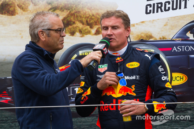 A Red Bull zandvoorti F1-es parádéja