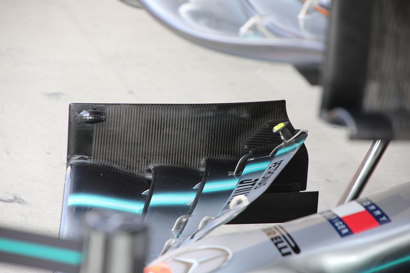 El alerón revisado del Mercedes AMG F1 W10