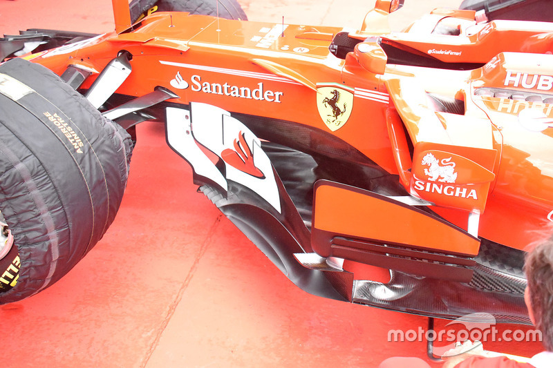 Ferrari Ferrari SF70H, yan görünüm