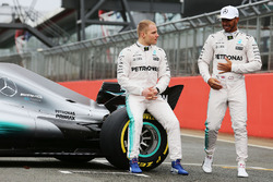 Lewis Hamilton, Mercedes AMG F1; Valtteri Bottas, Mercedes AMG F1