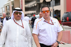 Шейх Мохаммед бін Ісса Аль-Халіфа, виконавчий директор McLaren Зак Браун