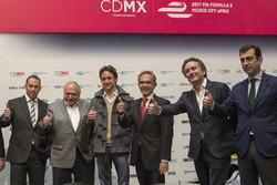 (Izq a der) Horacio de la Vega, director de Indeporte, José Abed, Vicepresidente FIA México,Esteban