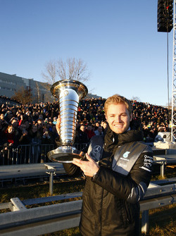 Wereldkampioen Nico Rosberg viert zijn wereldtitel