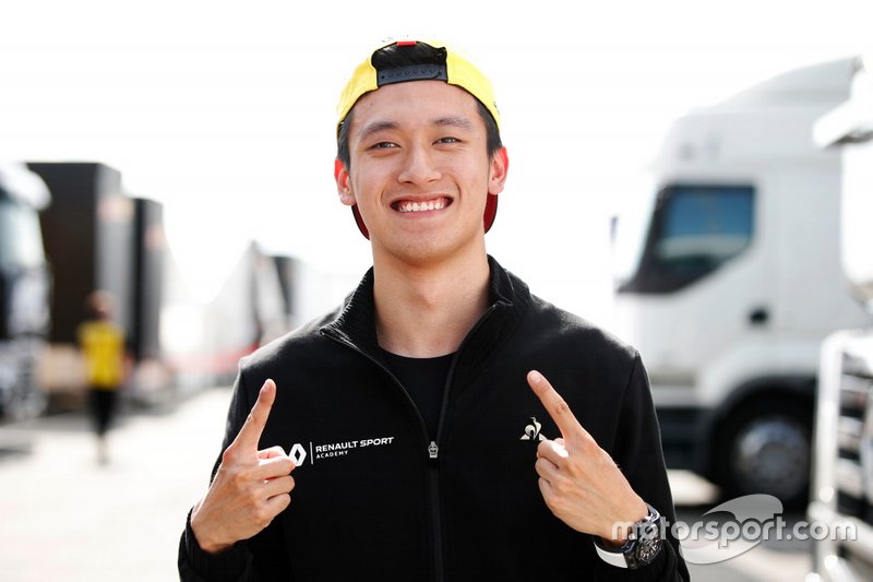 Guanyu Zhou, UNI Virtuosi Racing