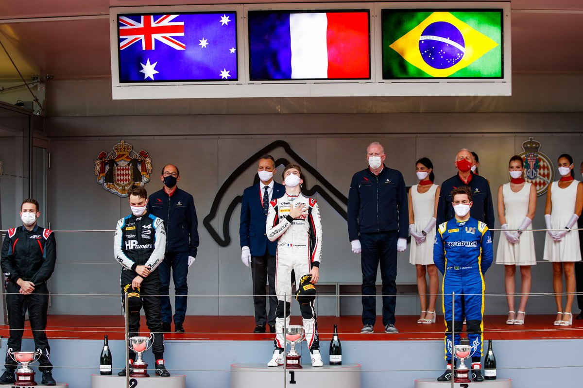 Podium: Race winer Theo Pourchaire, ART Grand Prix, second place Oscar Piastri, Prema Racing, third place Felipe Drugovich, Uni-Virtuosi