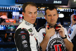 Kevin Harvick, Stewart-Haas Racing Ford Fusion y Rodney Childers