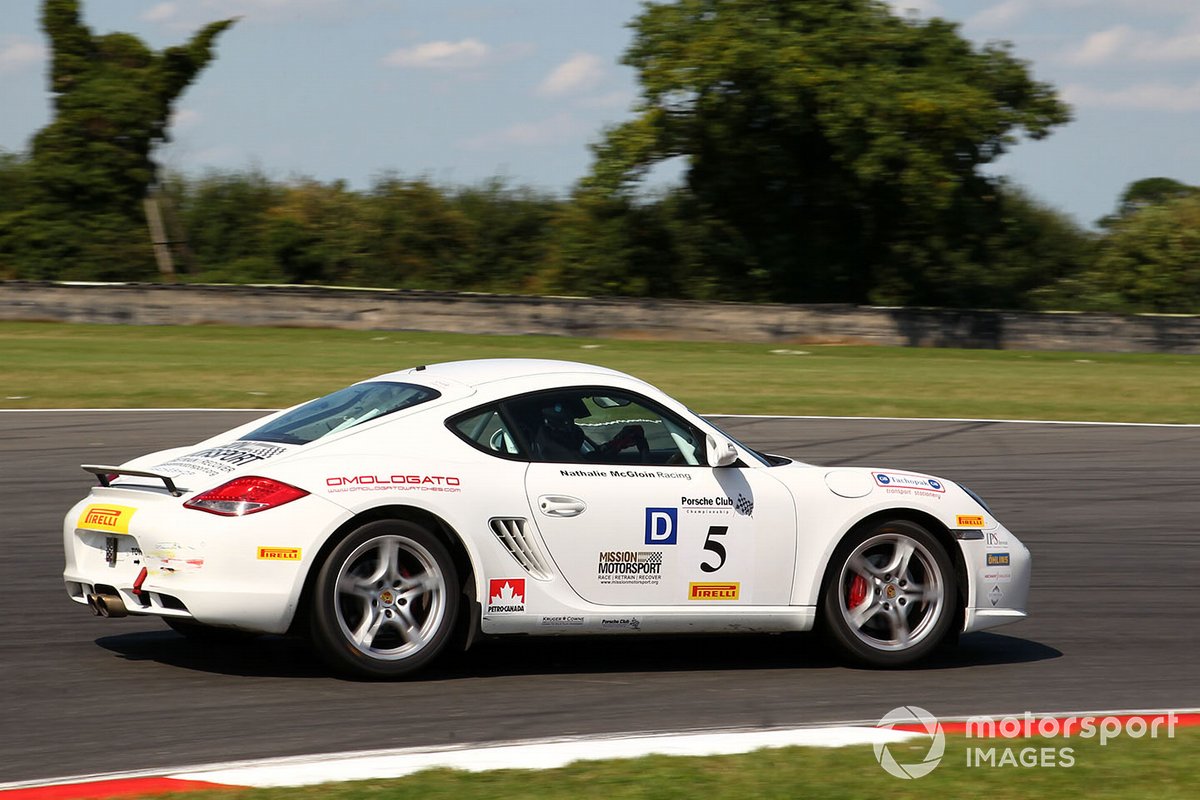Nathalie McGloin, Porsche Cayman S