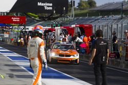 Pitstop voor Simon Knap, Rob Severs, Racing Team Holland by Ekris Motorsport, Ekris M4 GT4