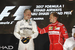 Podyum: Yarış galibi Valtteri Bottas, Mercedes AMG F1, üçüncü Sebastian Vettel, Ferrari