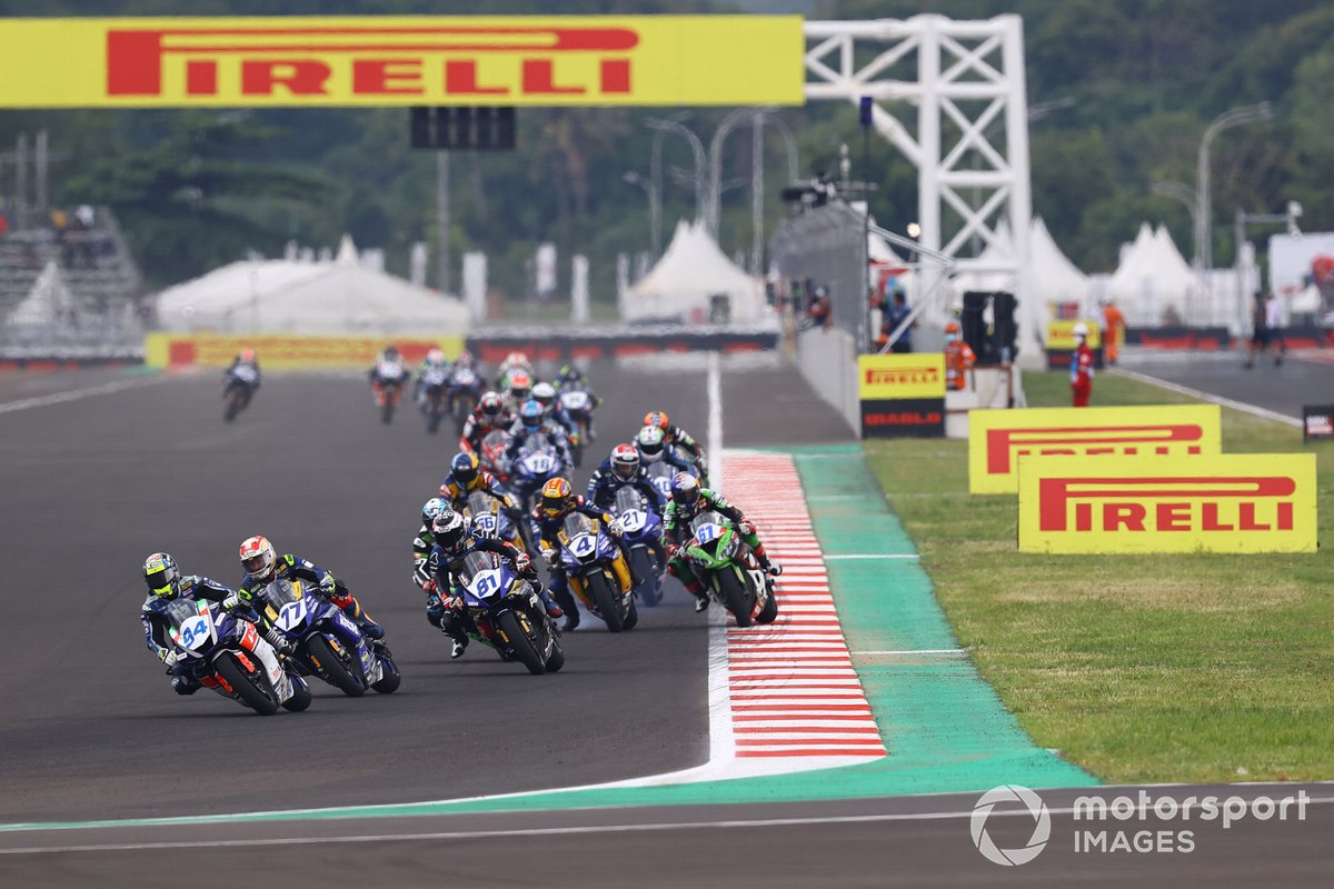 Race 1 World Supersport (WSSP) di Pertamina Mandalika International Sreet Circuit pada 20 November 2021