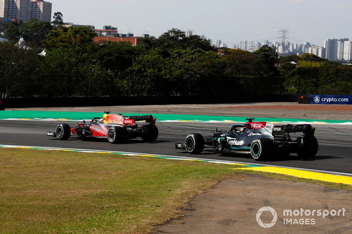 Max Verstappen, Red Bull Racing RB16B, Lewis Hamilton, Mercedes W12