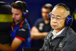 Esecutivo Honda nel garage della Toro Rosso