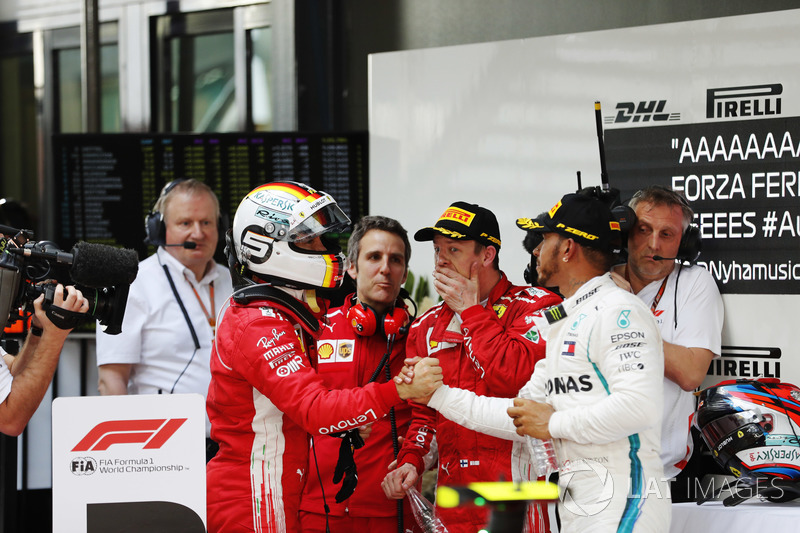 Podyum: Yarış galibi Sebastian Vettel, Ferrari, 2. Lewis Hamilton, Mercedes AMG F1, 3. Kimi Raikkonen, Ferrari