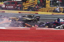 Данііл Квят, Scuderia Toro Rosso STR12, Фернандо Алонсо, McLaren MCL32, Макс Ферстаппен, Red Bull Ra