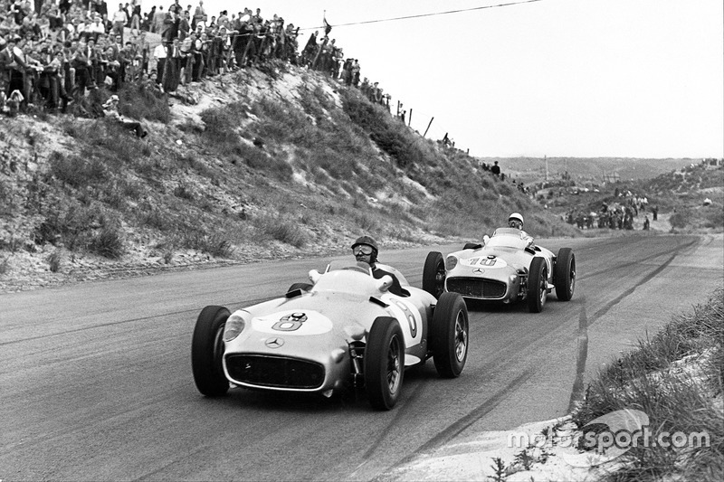 Хуан Мануель Фанхіо, Mercedes-Benz W196