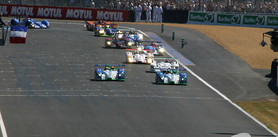 Boullion leads after first hour at Le Mans Boullion leads after first hour at Le Mans
