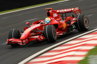 Massa delights crowds with Brazilian GP pole Massa delights crowds with Brazilian GP pole