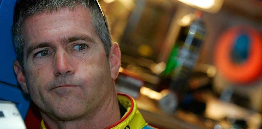 Hall of Fame joins forces with Yates, signs Labonte Hall of Fame joins forces with Yates, signs Labonte