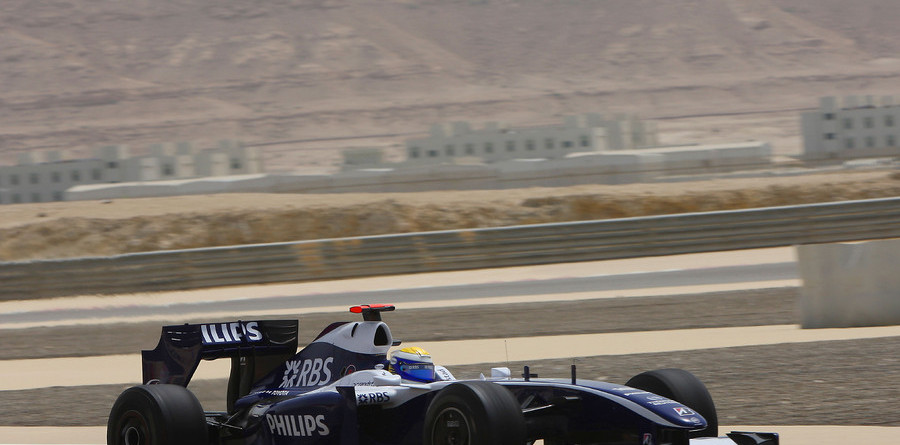 Rosberg tops Friday practice in Bahrain Rosberg tops Friday practice in Bahrain