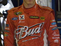 Kahne beats out Johnson for pole in Sonoma Kahne beats out Johnson for pole in Sonoma