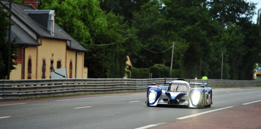 Peugeot Le Mans Hour 15 Report