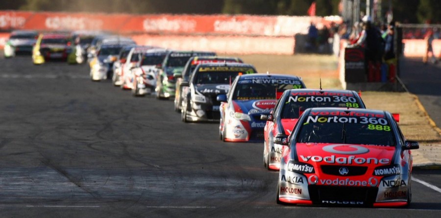 Lowndes sweeps Ispwich 300 weekend Lowndes sweeps Ispwich 300 weekend