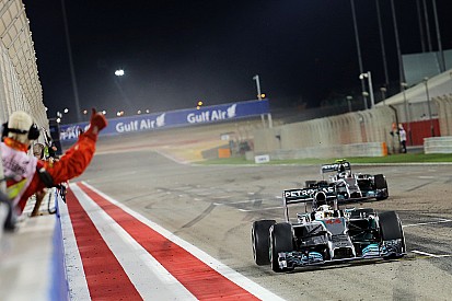 Lewis Hamilton beats his teammate under the floodlights of Bahrain