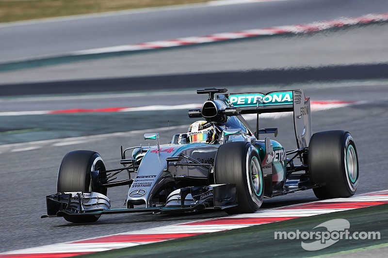 Hamilton impone el ritmo, McLaren tiene más problemas