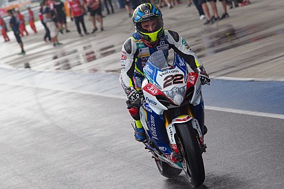 Дождь помешал гонщикам WSBK в Бурираме