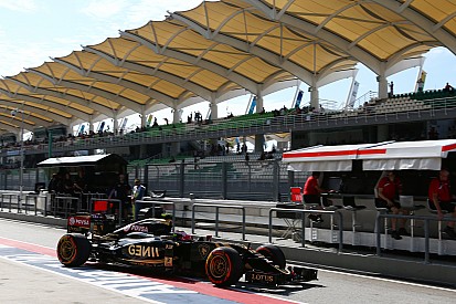 Première journée mitigée pour Lotus à Sepang