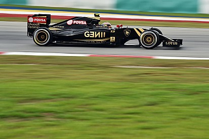 Maldonado : "Jouer les points avec des courses propres"
