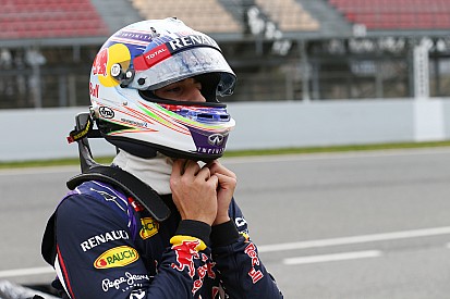 Consultor da Red Bull critica Ricciardo e Kvyat: “Precisam prestar atenção”