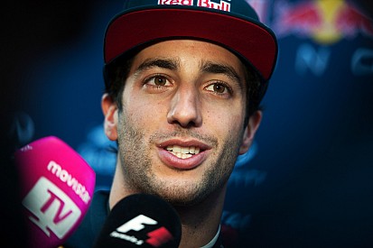 Ricciardo: "Gostaria de pensar que Kvyat não está nos segurando”